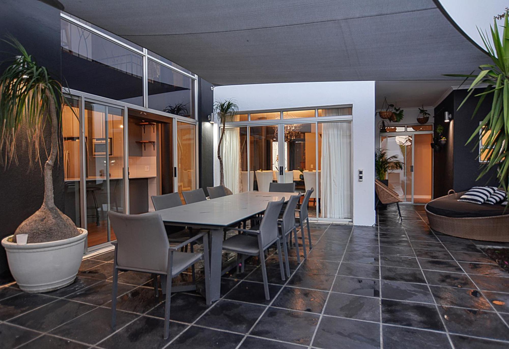 Luxury Walking Distance To Blouberg Villa Cape Town