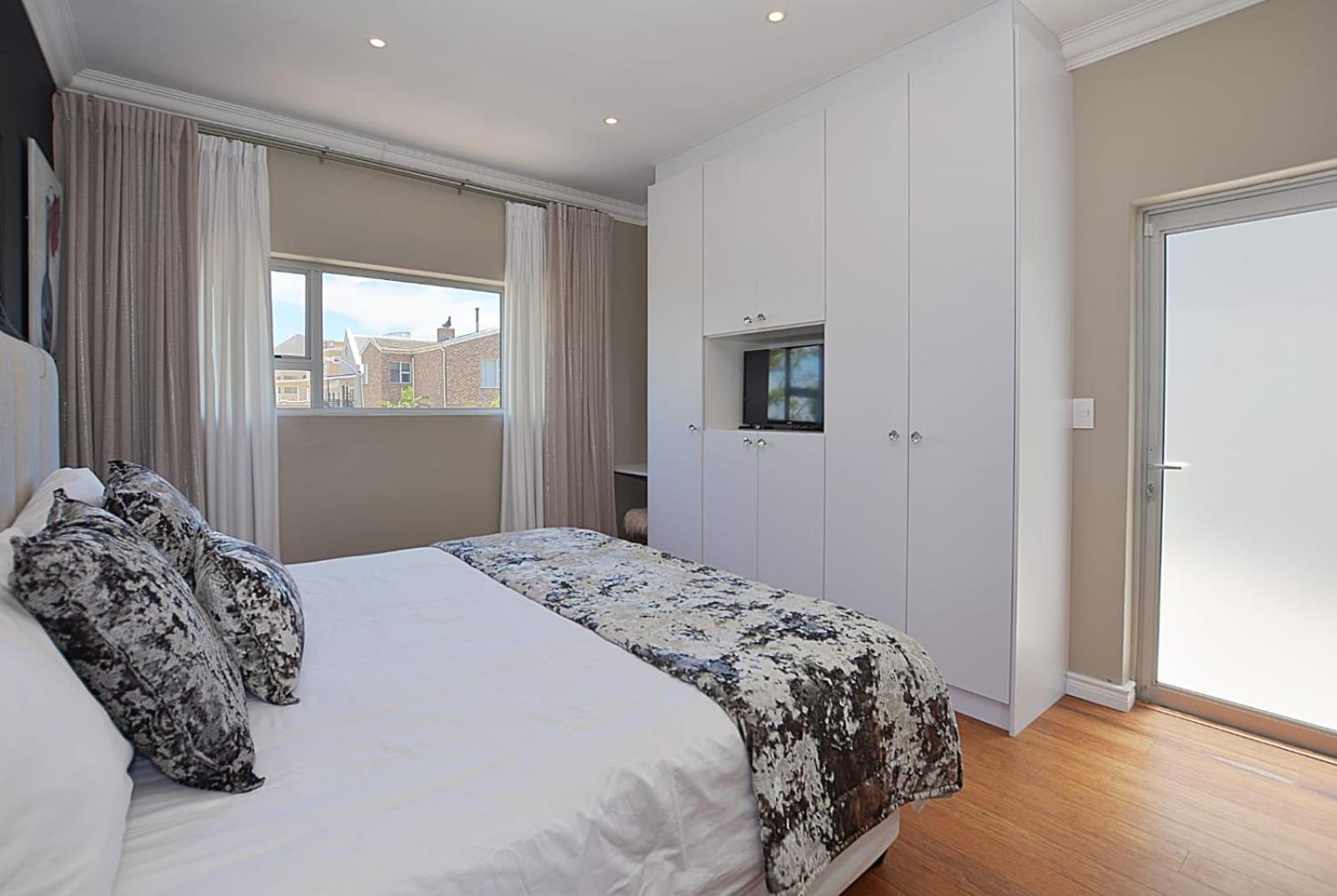 Luxury Walking Distance To Blouberg *